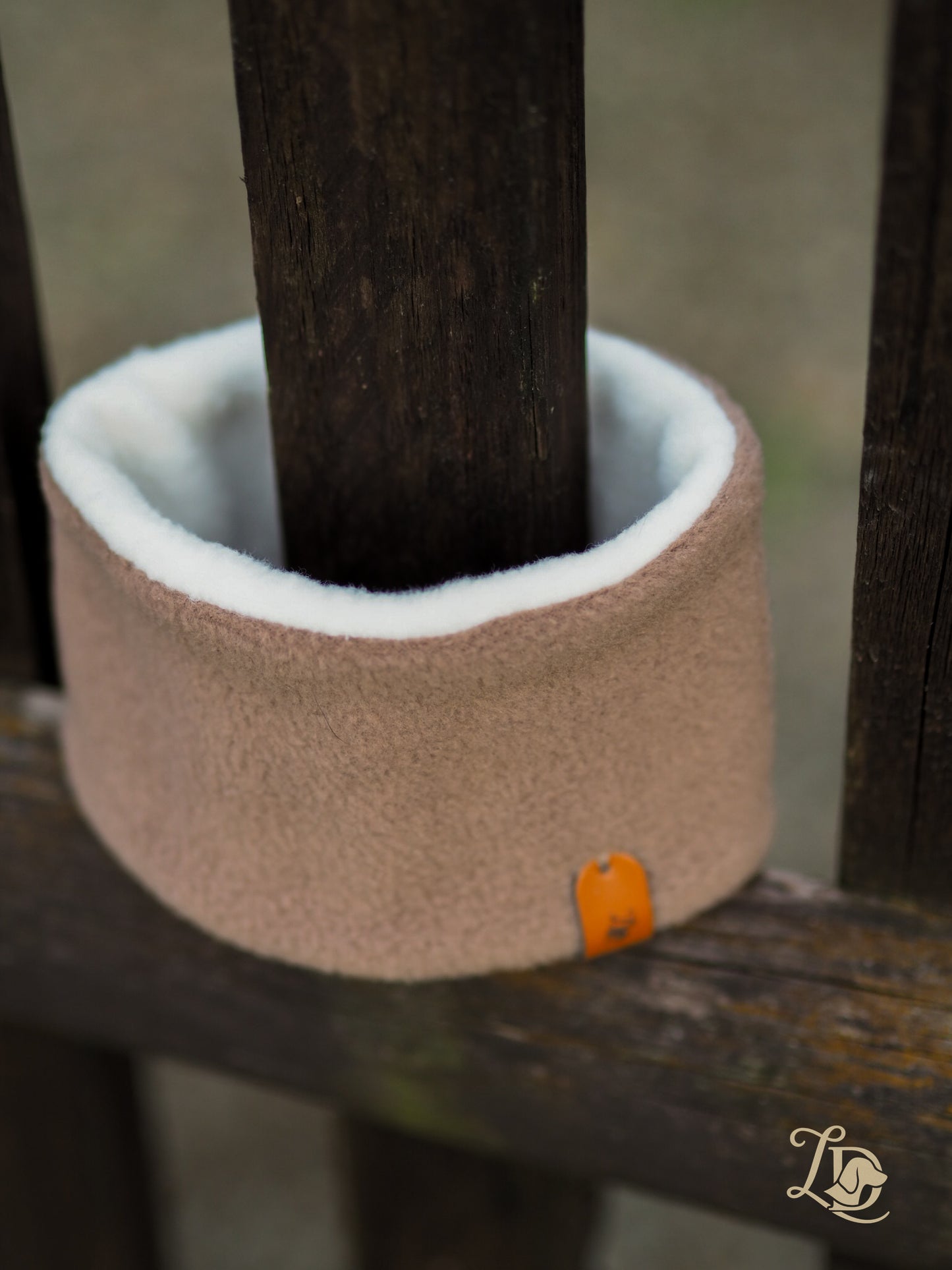 White-Brown Weasel Loop