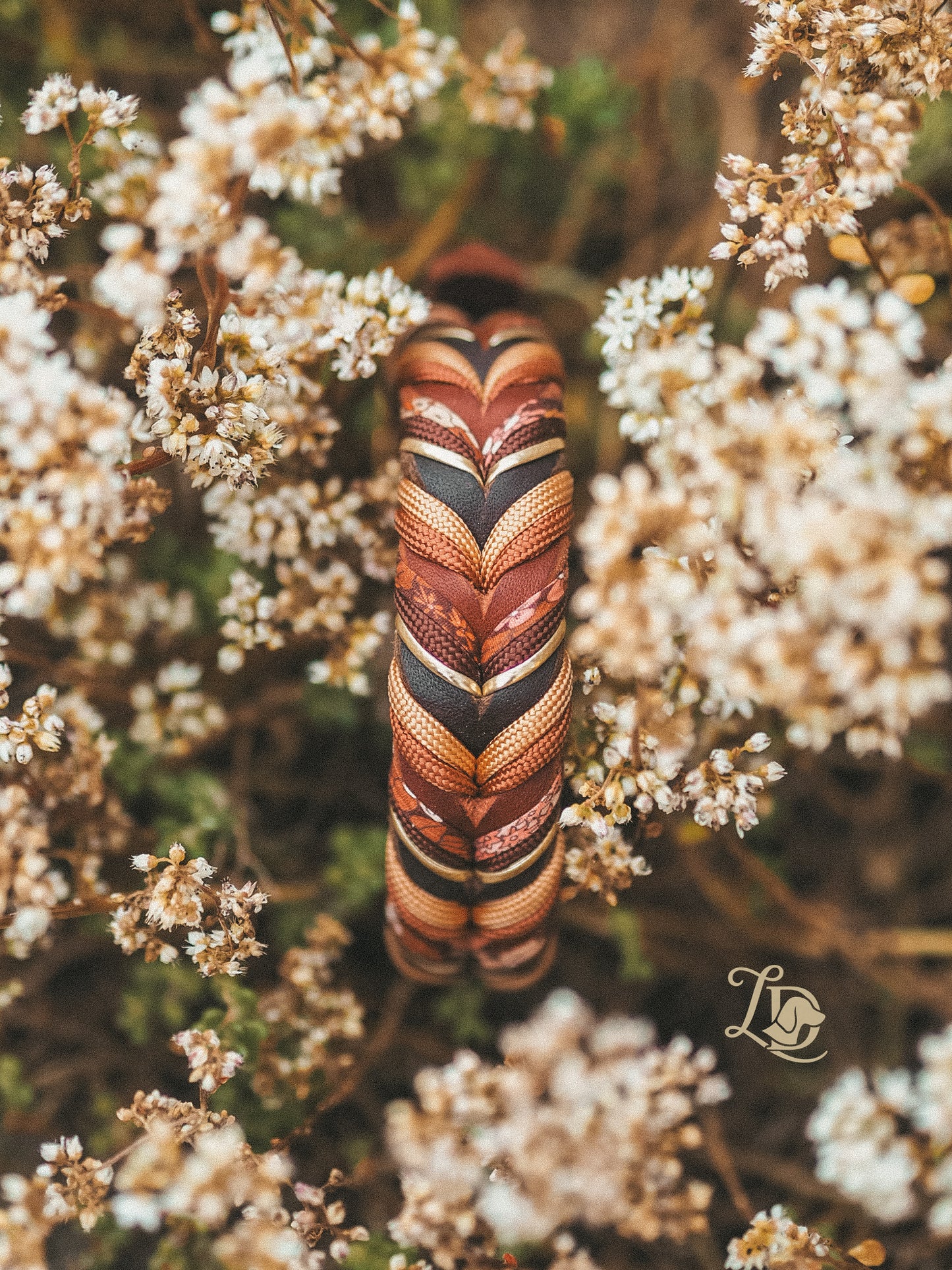 Chrysanthemum Halsband Rostrot