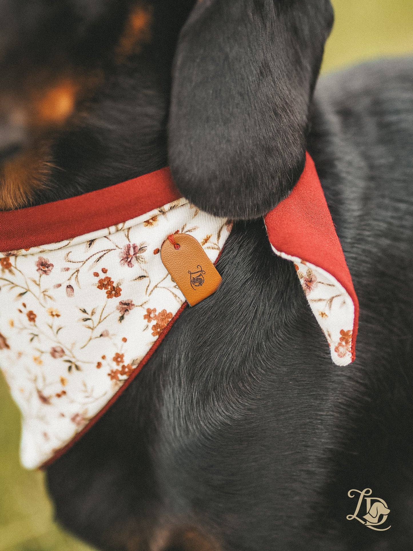 Burgundy Garden Halstuch