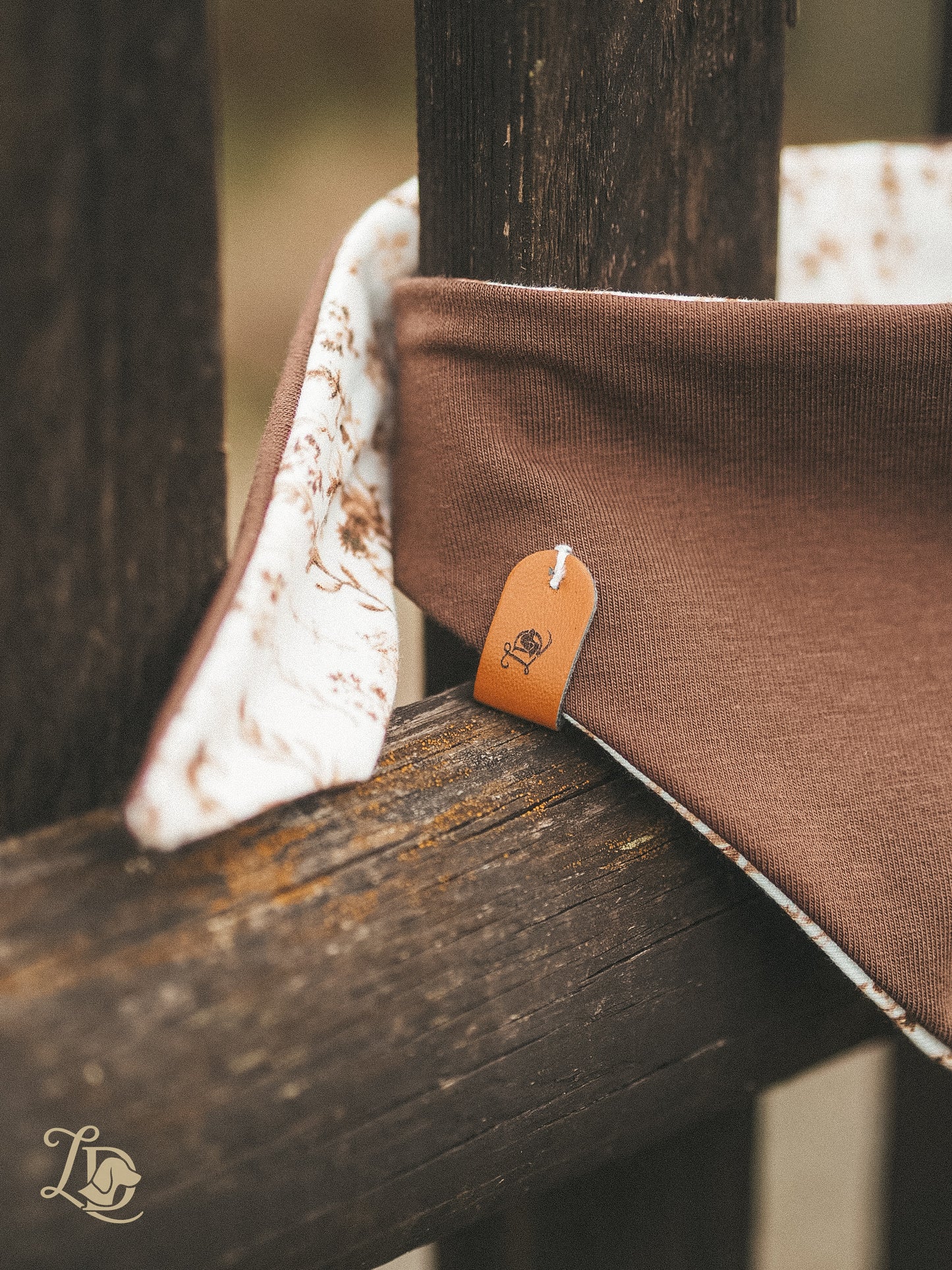 Nostalgic Flowers Halstuch