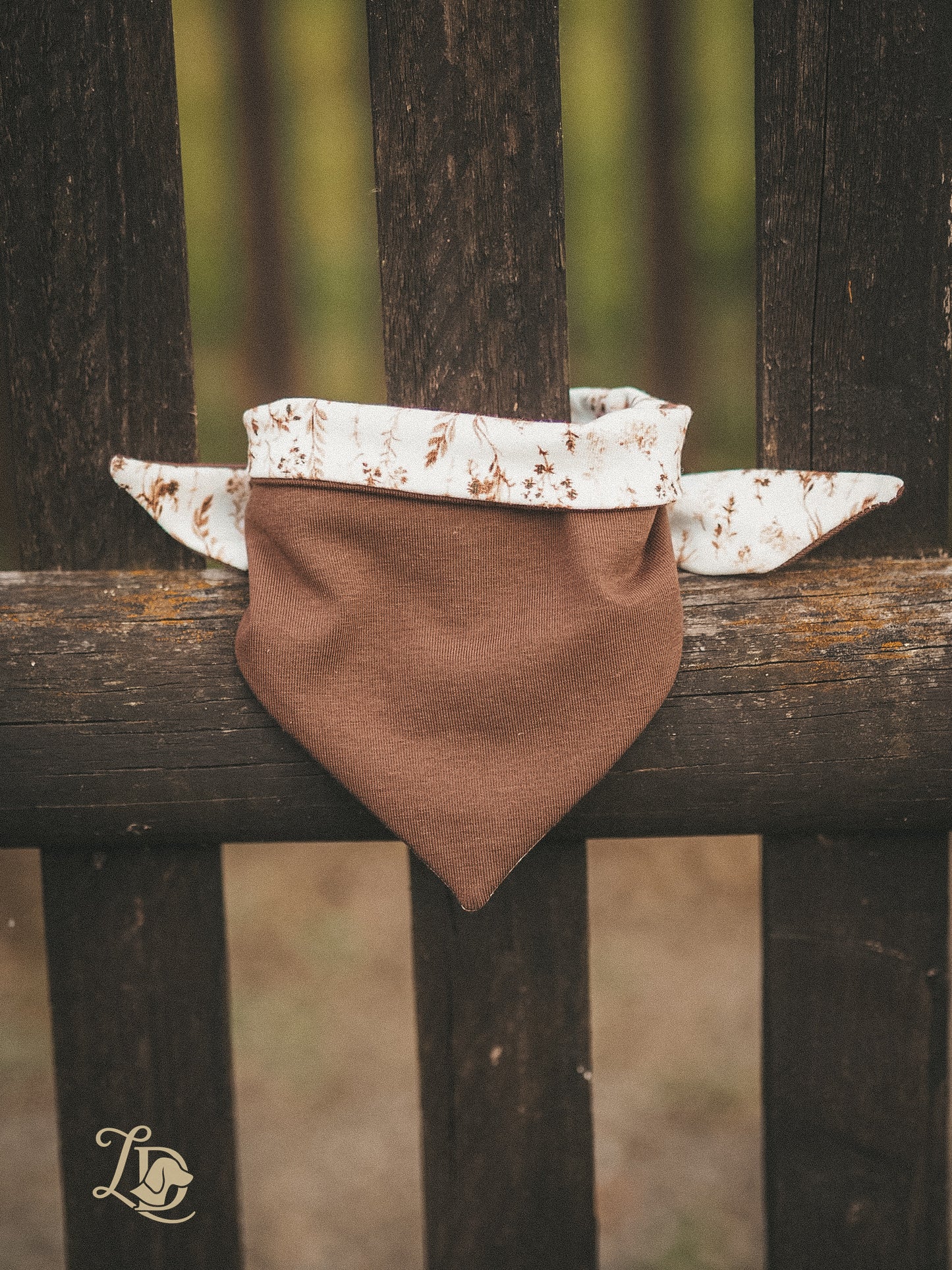 Nostalgic Flowers Halstuch