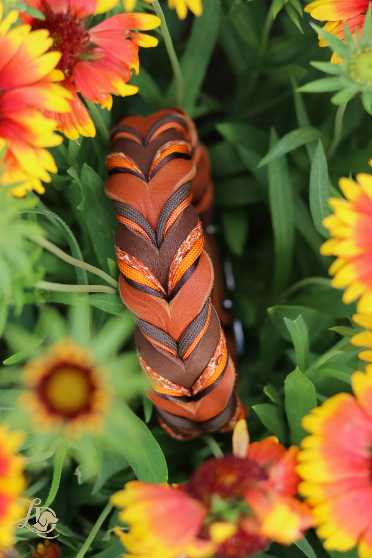Sofortkauf Whispering Leaves Halsband 2,5cm Breite (31-35cm)